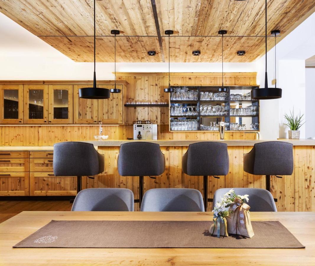 Hotel Garni Tirol Ladis Ngoại thất bức ảnh