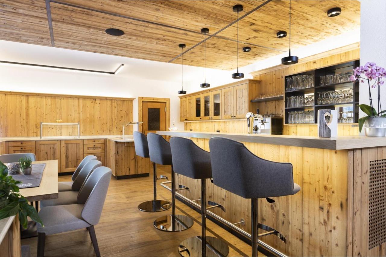 Hotel Garni Tirol Ladis Ngoại thất bức ảnh