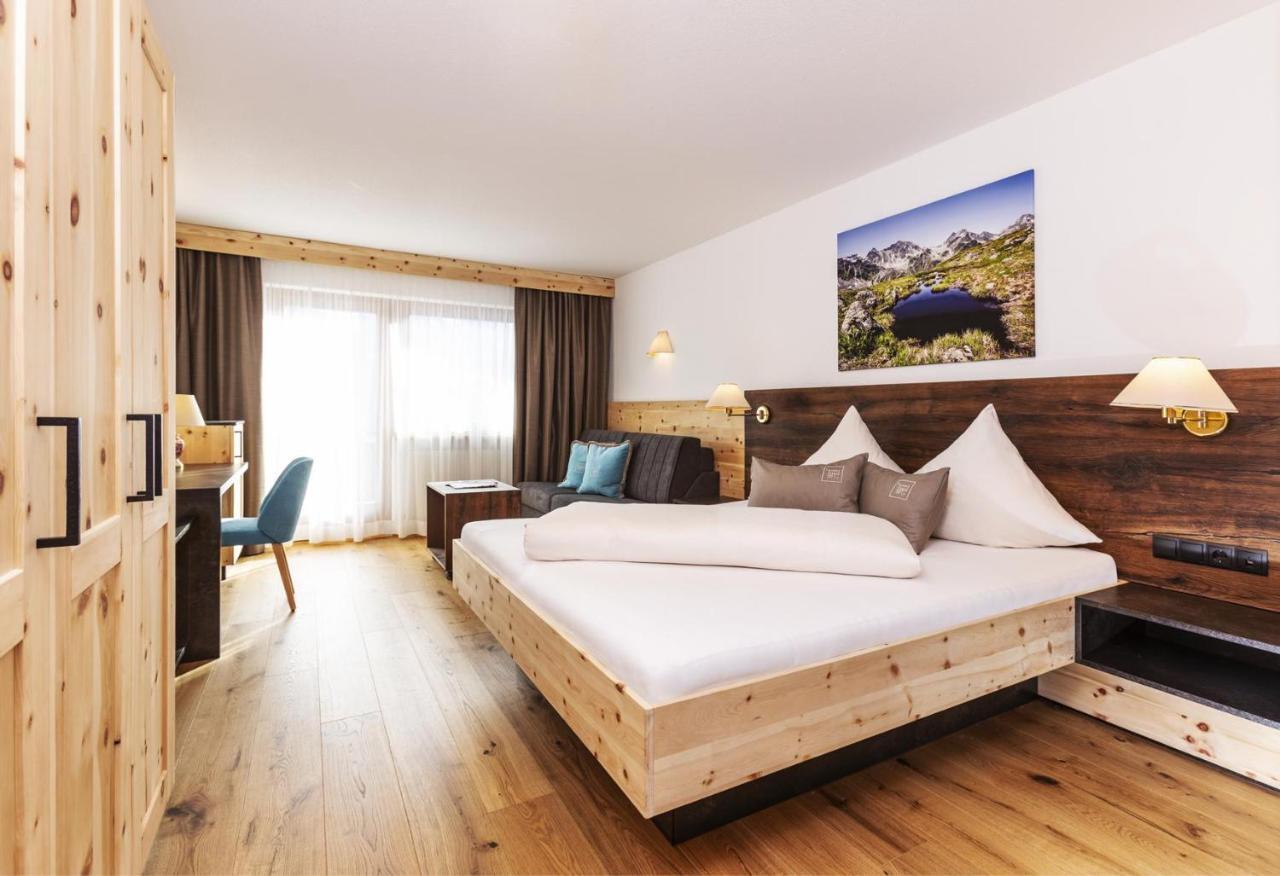 Hotel Garni Tirol Ladis Ngoại thất bức ảnh
