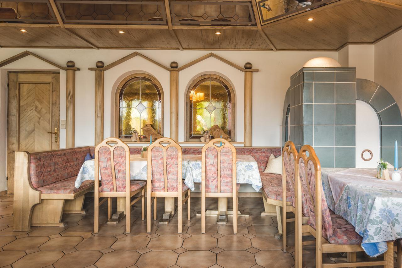 Hotel Garni Tirol Ladis Ngoại thất bức ảnh