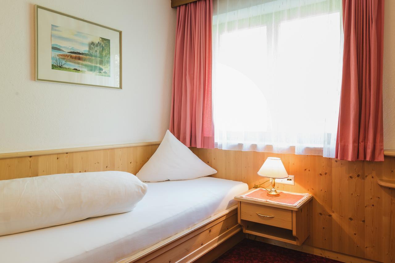 Hotel Garni Tirol Ladis Ngoại thất bức ảnh